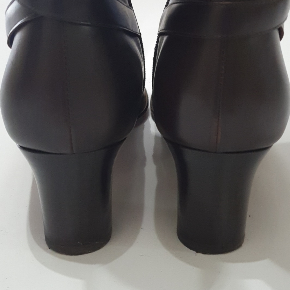 Salvatore Ferragamo Logo detaild leather boots - Picture 3 of 8